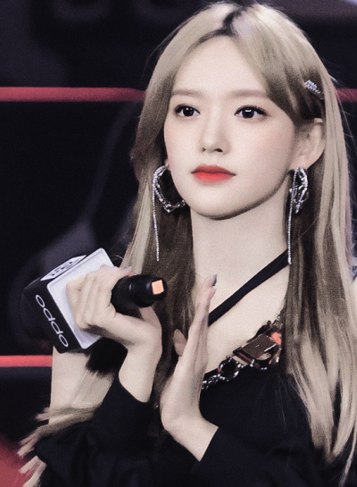 宇宙少女：程潇。