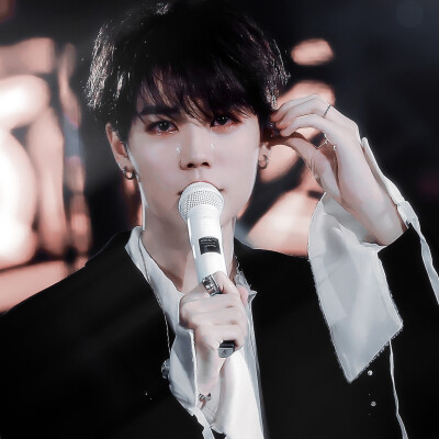 ✿ 林彦俊
▪️♣️