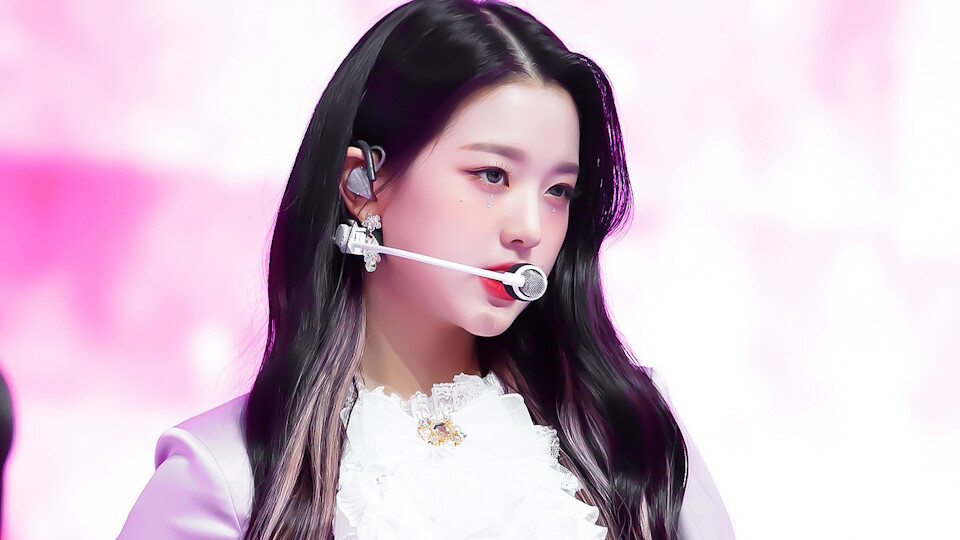 ［张元英］
拿图收藏专辑
二转使用注明姜酱酱
cr@微博