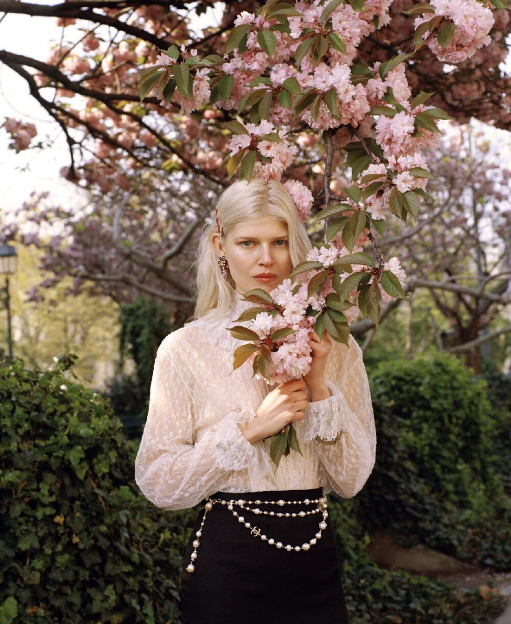 #杂志写真
Ola Rudnicka
波兰版《Vogue》2021年6月