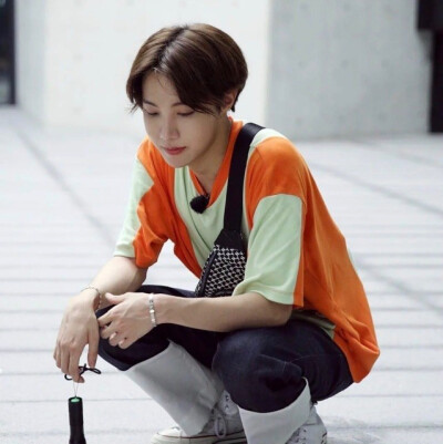 人间沼泽郑号锡