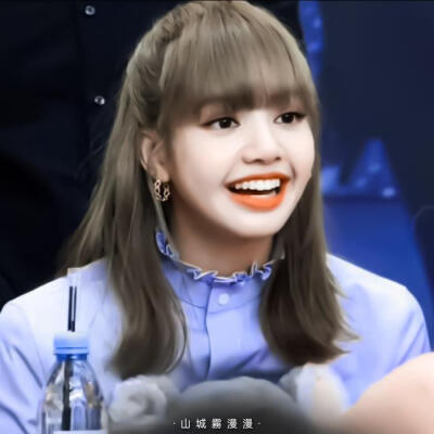 Lisa｜原截韩酥酥啊