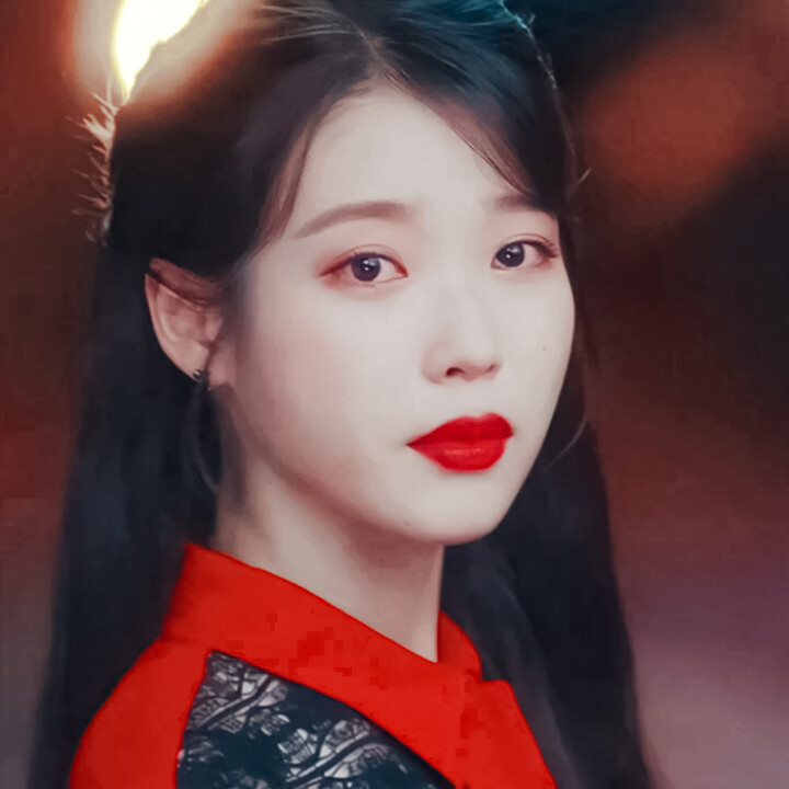 李知恩IU