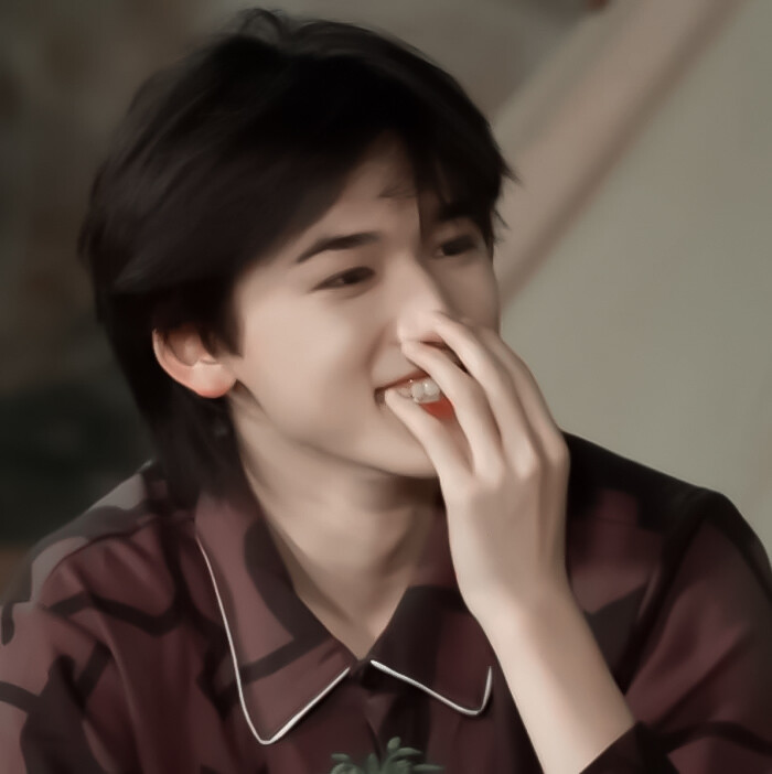 “见一面都难的两个人要这么有以后”
苏粟粟/宋亚轩