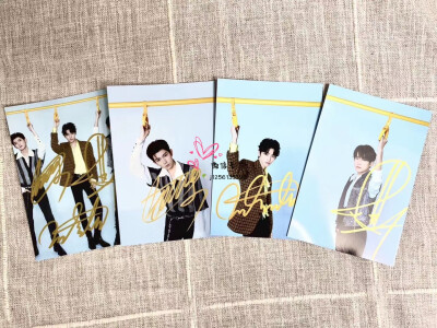 TFBOYS八周年纪念日快乐！！！
签名照买一送一，活动今晚结束！！！
想要的私我呀！