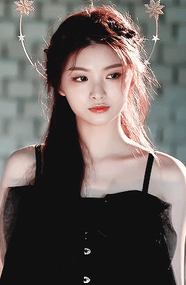 everglow 王怡人

cr. tumblr 侵删