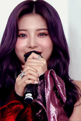 everglow 王怡人

cr. tumblr 侵删