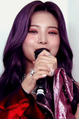 everglow 王怡人

cr. tumblr 侵删