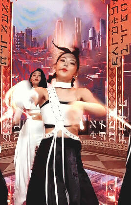 everglow 王怡人

cr. tumblr 侵删