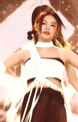 everglow 王怡人

cr. tumblr 侵删