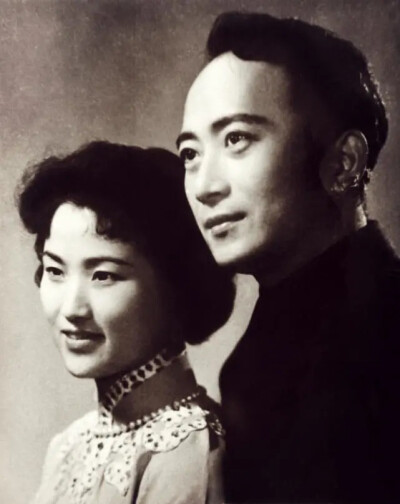 王文娟 孙道临1962年结婚照