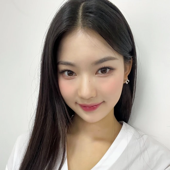 李彩英