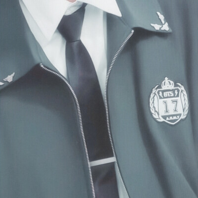 "那只喜欢在你tui上午睡的猫托我告诉你 他想你了"—— 《她来自斯莱特林》