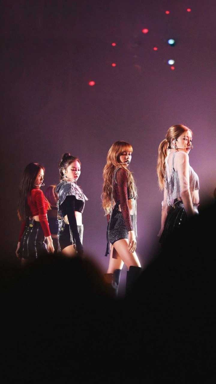  ［2016-2021］
“人间芭比”--Lisa
“澳洲野玫瑰”--ROSÉ
“人间四月”--jisoo
“人间香奈儿”--jennie
㊗四个闺女出道5⃣️周年快乐呀！
在往后的日子里 你们也要开开心心快快乐乐的呀~
-BLACKPINK-