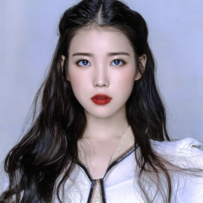 IU 李知恩
“地狱空荡蕩 恶魔在人间”
－
√抱圖者发抖音写小说弄橙光請告知出处
→By玖生一世