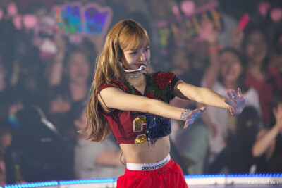lisa
注明TadyDotCom，不标别改‼️