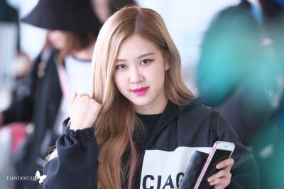 朴彩英
注明TadyDotCom，不标别改‼️