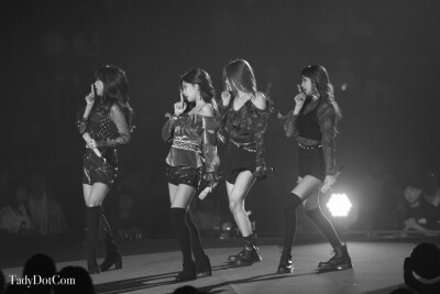 BLACKPINK
注明TadyDotCom，不标别改‼️