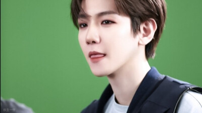 边伯贤 Baekhyun
“拆穿 多没意思 我还是喜欢看你演”
－
✓抱图者发抖音写小说弄橙光请告知出处
→By玖生一世