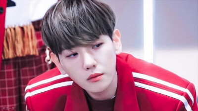 边伯贤 Baekhyun
“傻瓜 是我的爱太小声 还是你假装听不见”
－
✓抱图者发抖音写小说弄橙光请告知出处
→By玖生一世