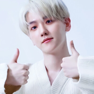 边伯贤 Baekhyun
“措不及防的梦到你 我连醒都不敢醒”
－
?抱图者发抖音写小说弄橙光请告知出处
→By玖生一世