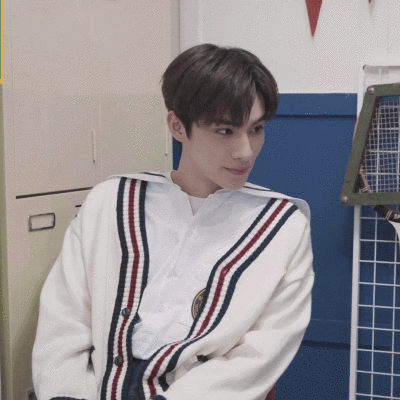 生日快乐我的铁贴*⸜( •ᴗ• )⸝*