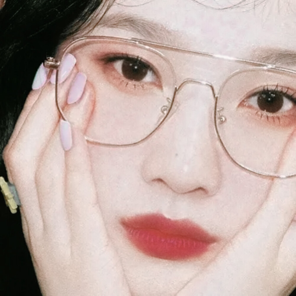 ♫*正在播放专辑：
Queendom. 