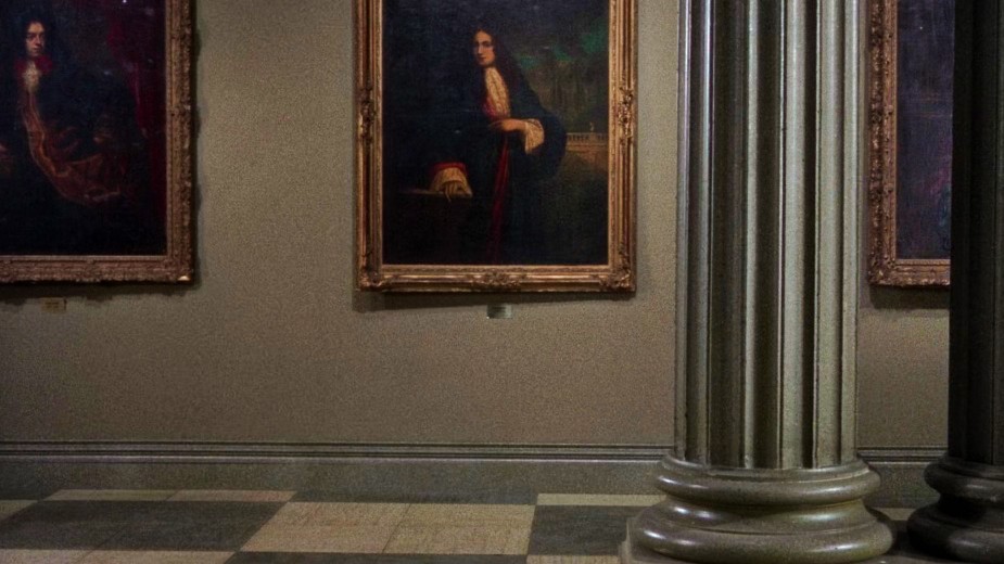 冲破铁幕
——自调，图源byJeannles