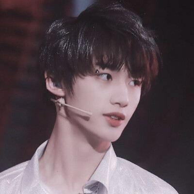 今天又是帅气的丁儿