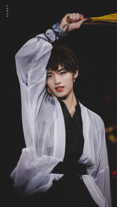 今天又是帅气的丁儿