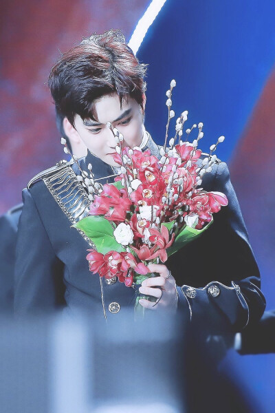 SUHO♡