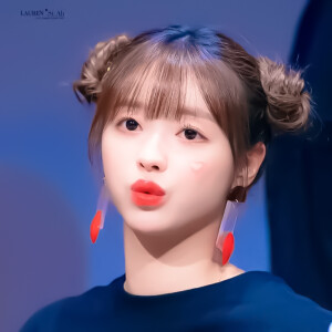 


*//希望你们都能遇到那个捧花来见你的人



©lauren_siah