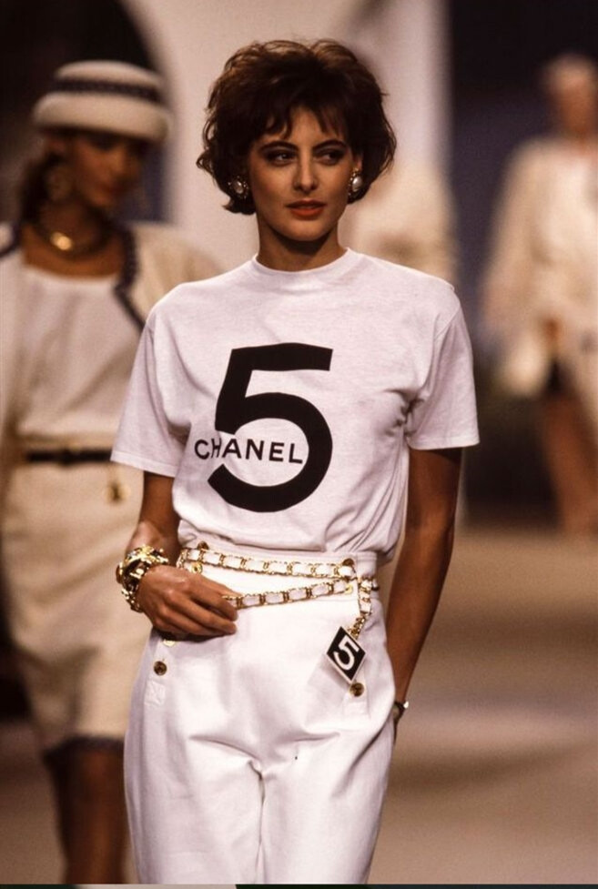 伊娜 Chanel