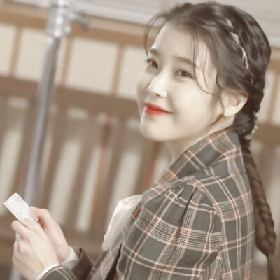 IU
禁二改
使用二转注明沈北虞