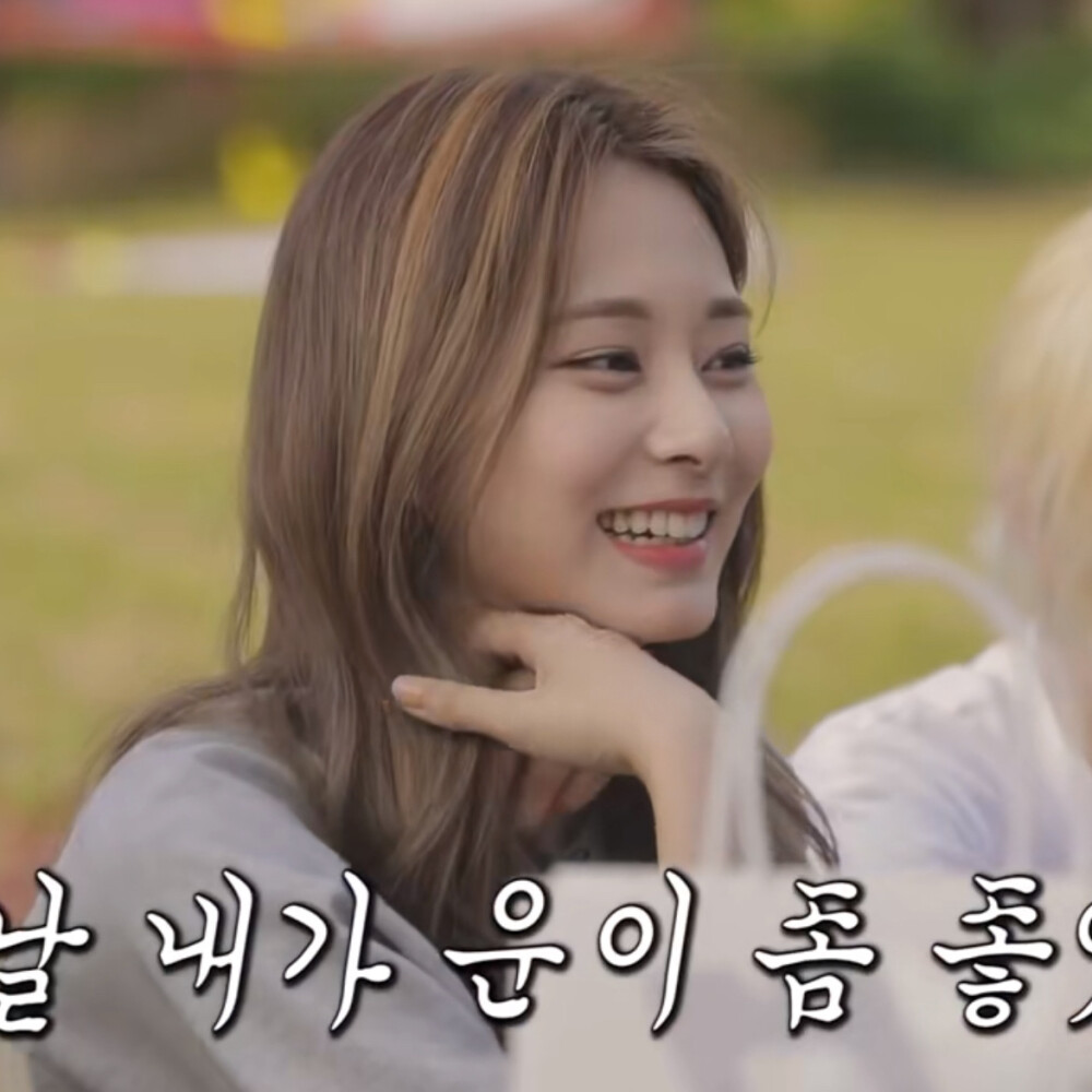 可二改TWICE
看简介