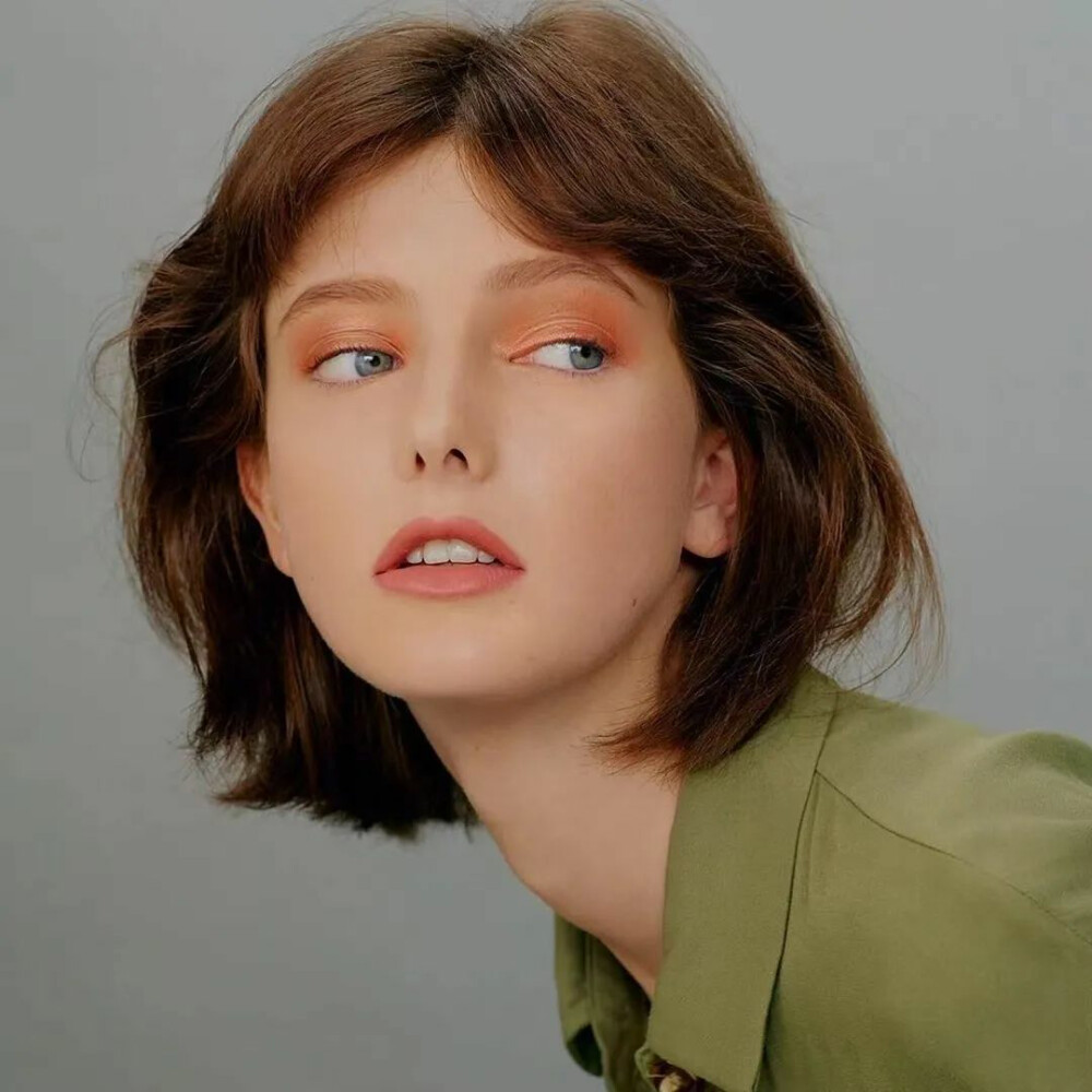 「 复古优雅的小众款女生头像 」 