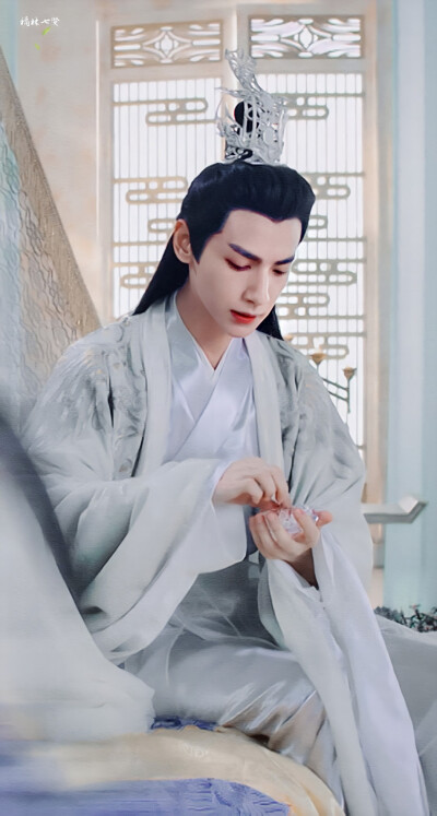 罗云熙《香蜜沉沉烬如霜》.侵权删.