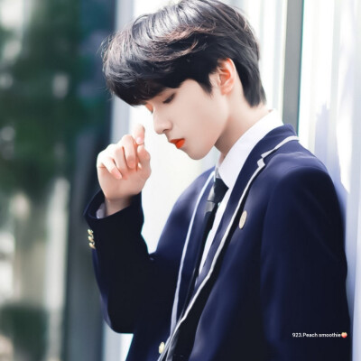 自调/刘耀文校服装
923.Peach smoothie