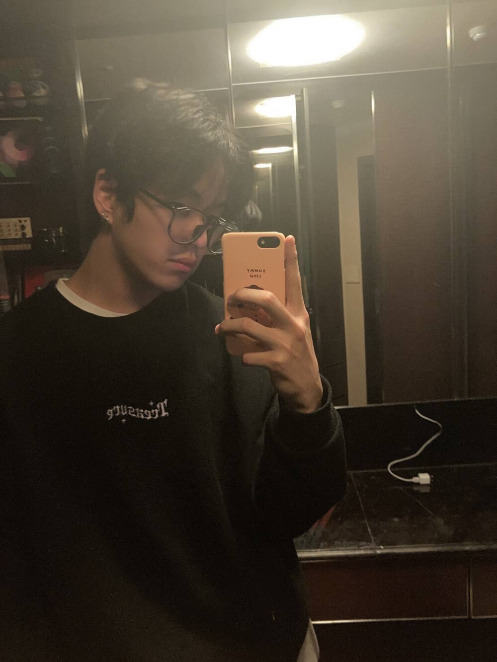  TREASURE 尹材赫大帅哥
大狗勾