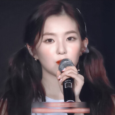 red velvet Irene裴珠泫.
©时亦
简介.