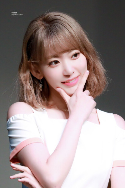 宫脇咲良
注明39ynwa，不标别改