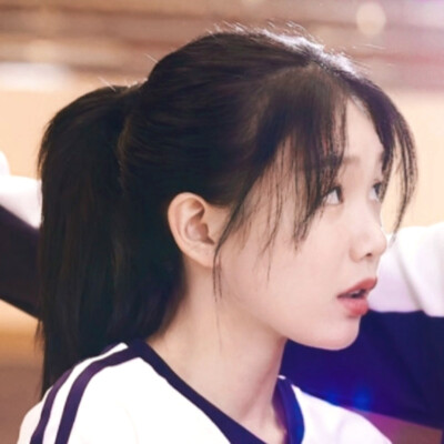 周斯越×丁羡
因为他说“彼方尚有荣光在”我们半事相逢 依旧少年如风 你好 我的露水同桌
二传注明沈智秀