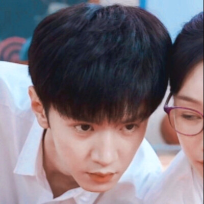 周斯越×丁羡
因为他说“彼方尚有荣光在”我们半事相逢 依旧少年如风 你好 我的露水同桌
二传注明沈智秀