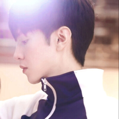 周斯越×丁羡
因为他说“彼方尚有荣光在”我们半事相逢 依旧少年如风 你好 我的露水同桌
二传注明沈智秀