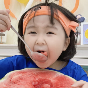 可爱女孩：小方圆mm