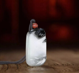 方寸之间，大美玉牌

