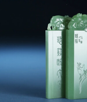 方寸之间，大美玉牌

