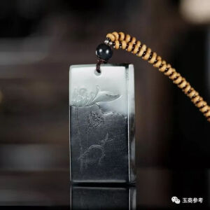 方寸之间，大美玉牌

