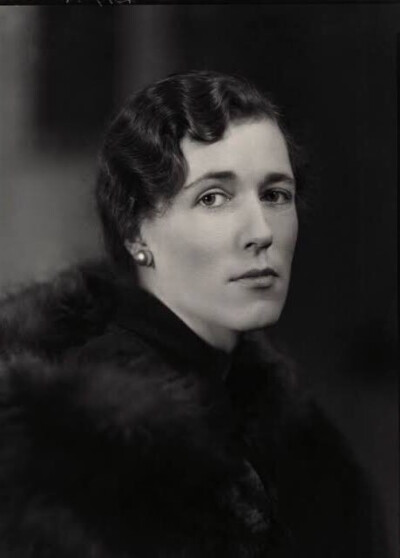 英国作家乔洁·黑尔 （Georgette Heyer）（1902年-1974年）