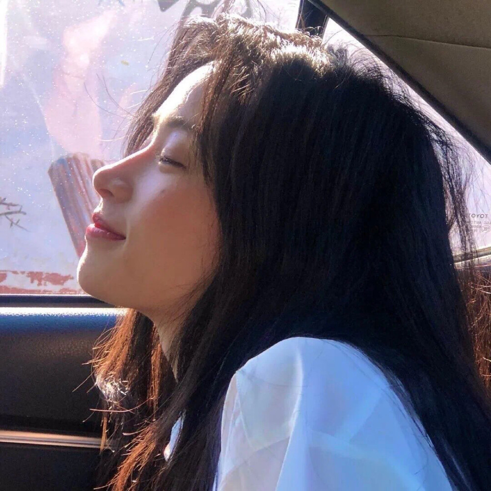 24小时限量余晖
/斜阳侧光女头/